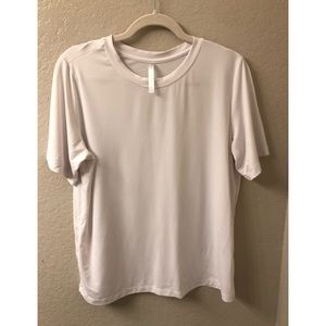 Fabletics workout tee